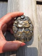 Ninetail / vos goud obsidiaan, Verzenden