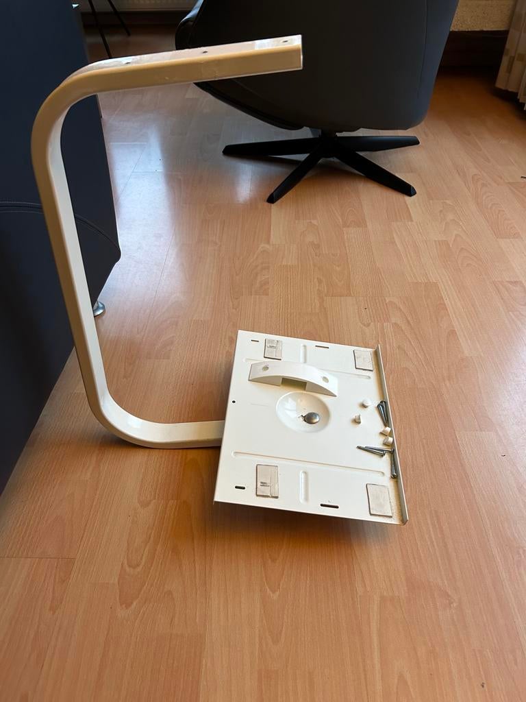 Plafond TV beugel, Ophalen, Zo goed als nieuw