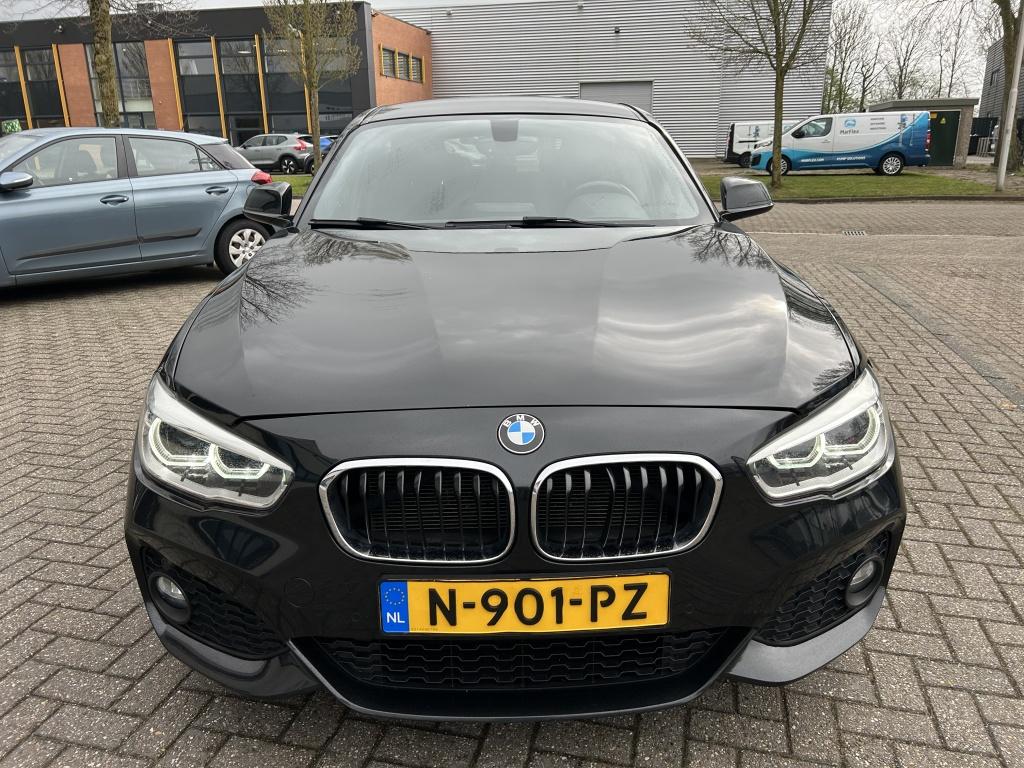 BMW 1-serie 118i M Sport Edition NAVI PDC STOELVW XENON., Auto's, BMW, 1-Serie, Lichtsensor, 136 pk, Gebruikt