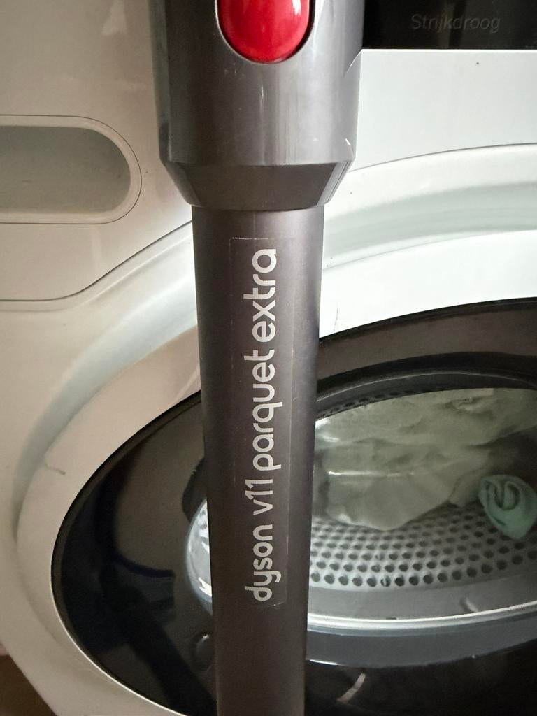 Dyson V11, Ophalen, Gebruikt, Kruimeldief, Minder dan 1200 watt