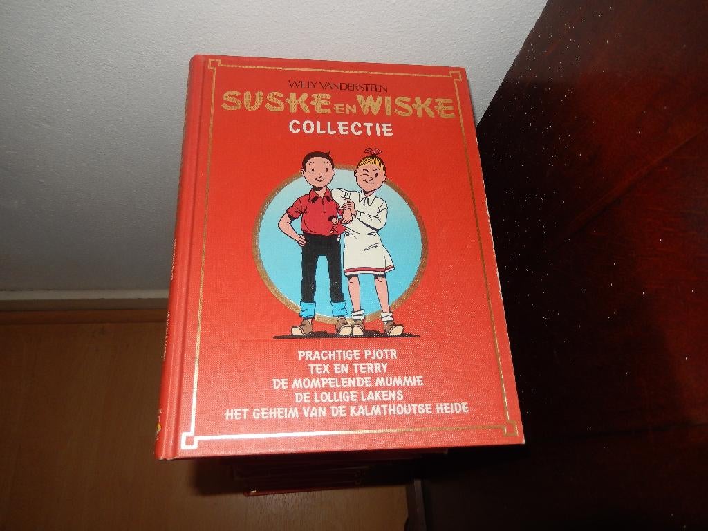 30 albums Suske & Wiske Collectie Vandersteen 1982 150strips, Boeken, Willy Vandersteen, Ophalen of Verzenden, Zo goed als nieuw