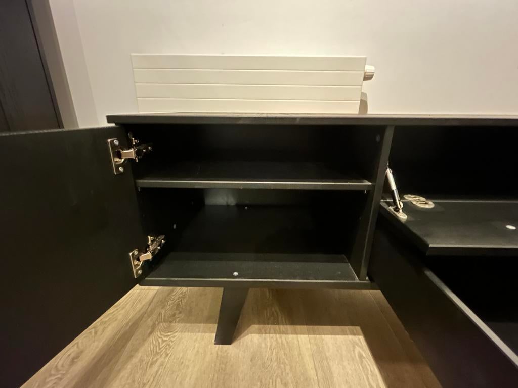 Zwart TV meubel; z.g.a.n. 150 x 54,5 x 44 cm, Ophalen, 100 tot 150 cm, Zo goed als nieuw, Minder dan 100 cm