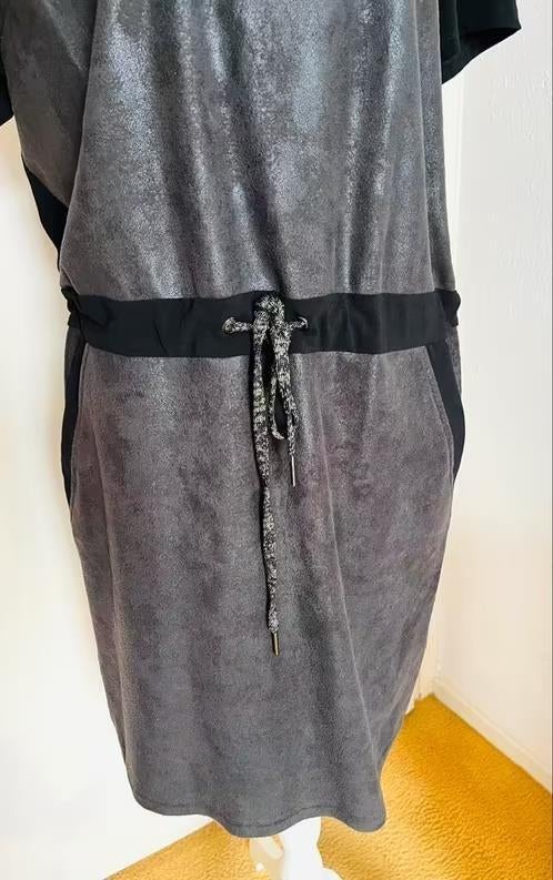 Tramontana suède look jurk maat 42[v], Zwart, Maat 42/44 (L), Ophalen of Verzenden, Zo goed als nieuw