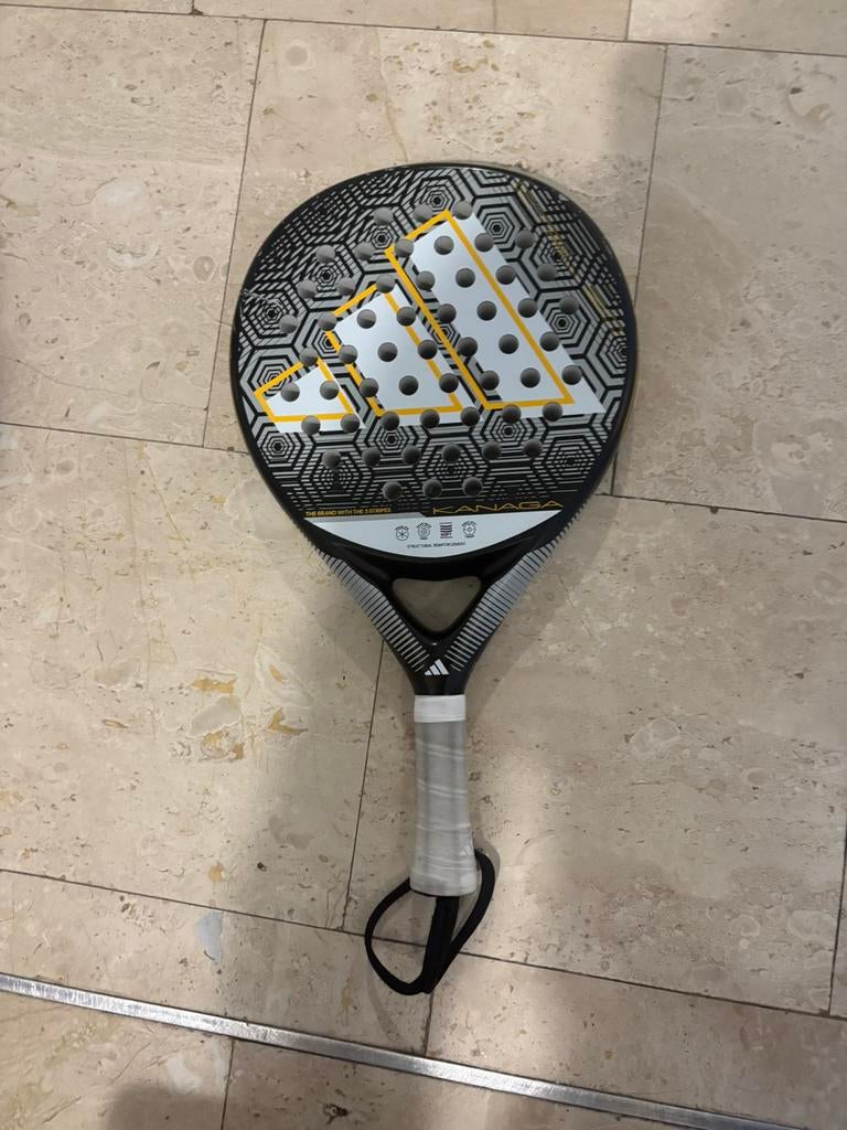 Adidas padel raker, Ophalen of Verzenden, Zo goed als nieuw