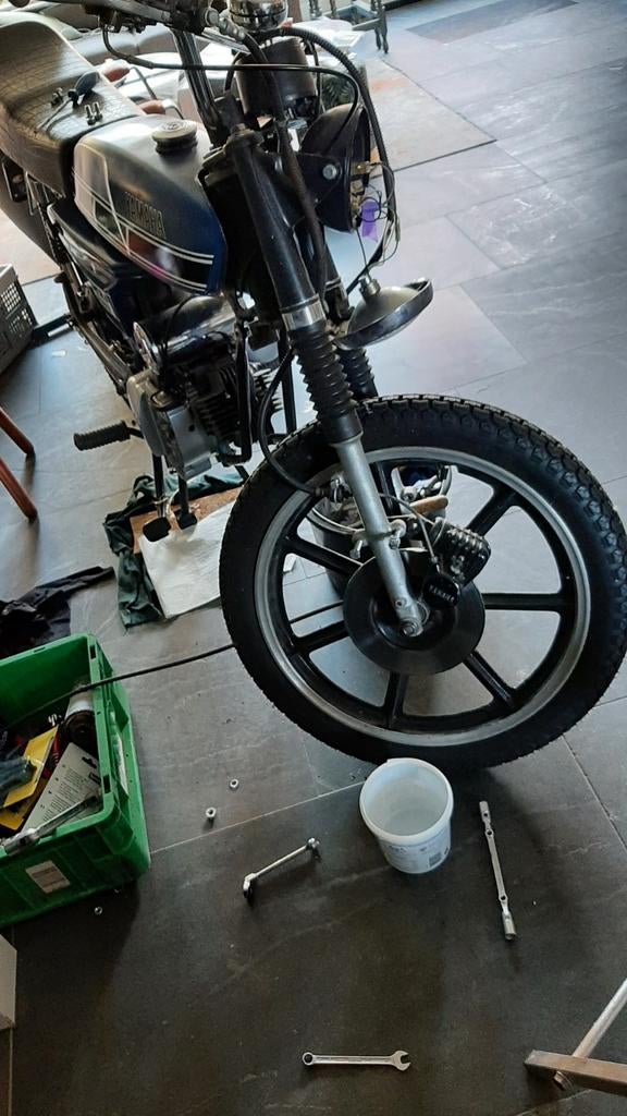 GEZOCHT: Voorvork Yamaha FS1 DX voor schijfrem, Ophalen of Verzenden