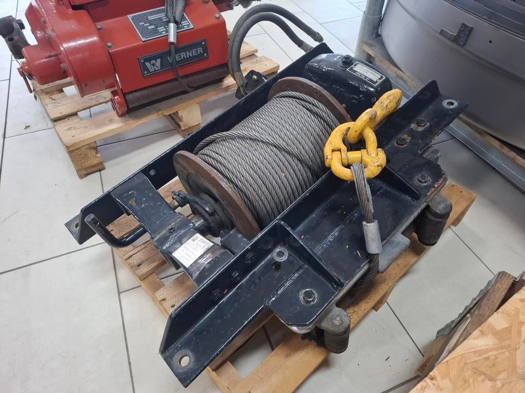 Hydraulische Lier met Staalkabel en Haak unimog truck, Ophalen