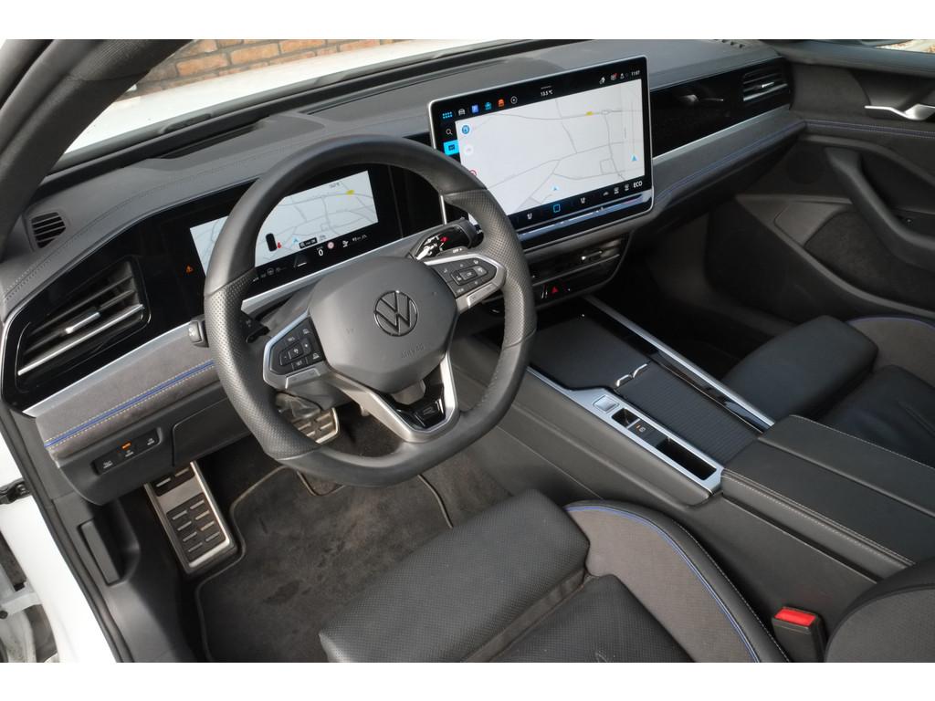 Volkswagen Passat Variant 1.5 eHybrid PHEV 272pk R-Line Edit, 77 km/l, Zwart, 4 cilinders, 2000 kg