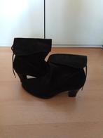 Bruine enkellaarsjes maat 38 suede, Bruin, Lage of Enkellaarzen, Ophalen of Verzenden, Zo goed als nieuw