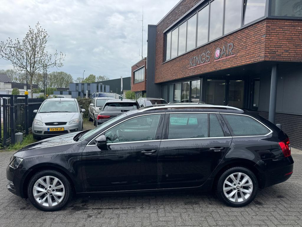 Skoda Octavia Combi 1.0 TSI Business AUTOMAAT CAMERA TREKHAA, Auto's, Skoda, Gebruikt, Euro 6, 116 pk, Zwart