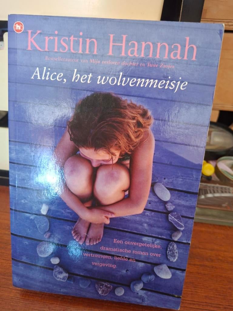 Kristin Hannah - Alice, het wolvenmeisje, Boeken, Verzenden, Zo goed als nieuw, Kristin Hannah