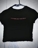 Zwarte Croptop met 'Nothing But Trouble' Opdruk, Kleding | Dames, T-shirts, Zwart, Ophalen of Verzenden, Zo goed als nieuw, Korte mouw