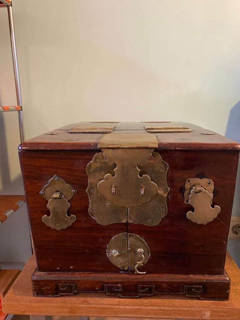 Antieke chinese kaptafel van rozenhout met spiegel, Ophalen