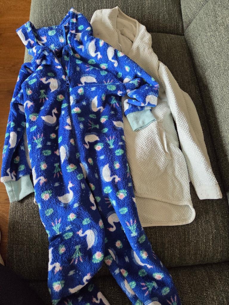 Badjas en onesie, Ophalen, Zo goed als nieuw, One size