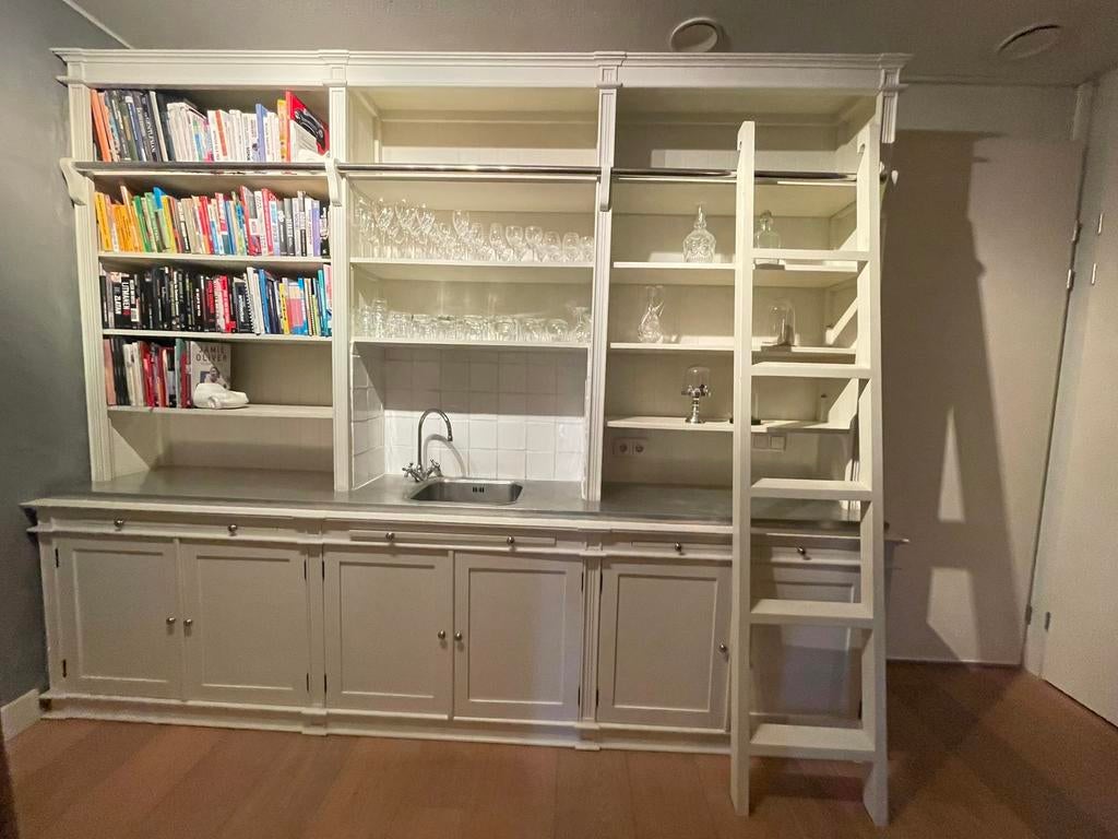 Grote kast l kitchenette l kast met wasbak en koelkast, Ophalen, Zo goed als nieuw