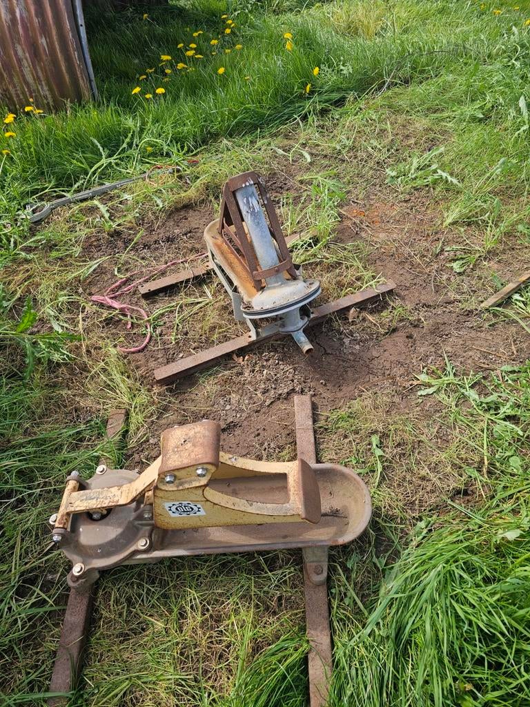 Oude weidepompen voor decoratie of restauratie, Ophalen of Verzenden, Gebruikt, Handmatig, Overige typen