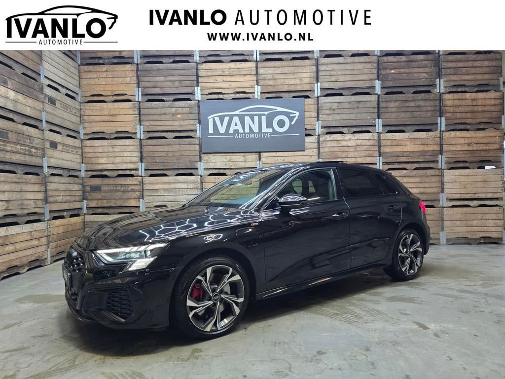 Audi A3 Sportback 45 TFSI e S edition Competition LED PanoCa, Auto's, Gebruikt, 4 cilinders, 150 pk, Leder en Stof