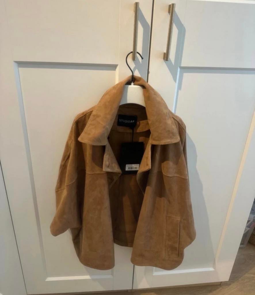 Arma cape, Ophalen of Verzenden, Zo goed als nieuw, Zwart