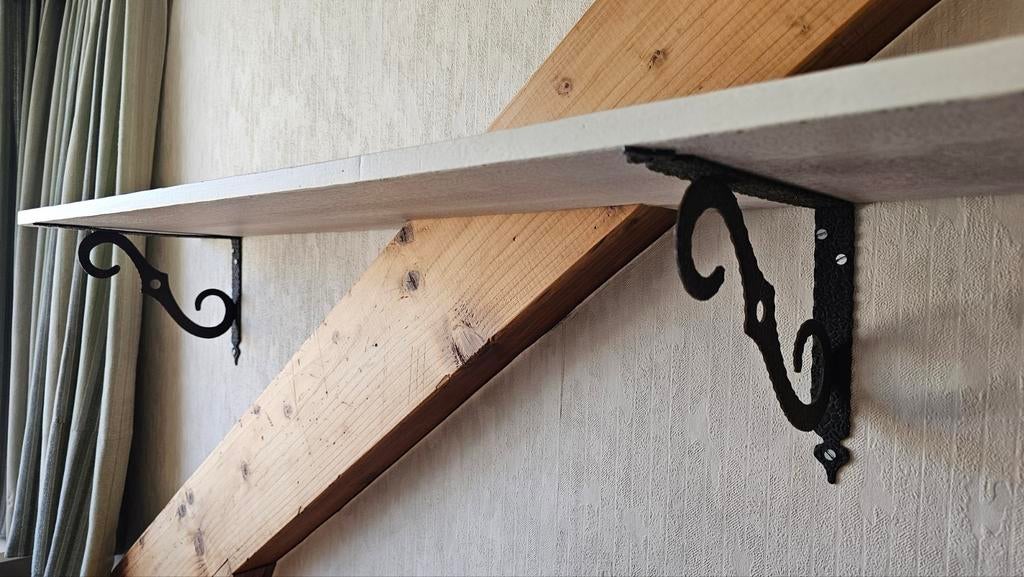 Set van 2 smeedijzeren steunen voor planken, Huis en Inrichting, Woonaccessoires | Wandplanken en Boekenplanken, Ophalen of Verzenden