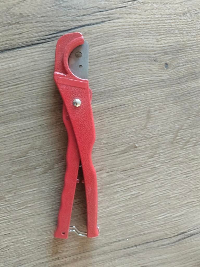 Buissnijtang voor Uponor flexibele buis, Doe-het-zelf en Verbouw, Gereedschap | Handgereedschap, Ophalen of Verzenden