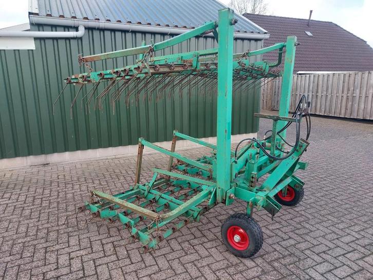 ploeg, maaier, schudder, hark, kieper, bloter etc, Zakelijke goederen, Agrarisch | Werktuigen, Weidebouw, Ophalen