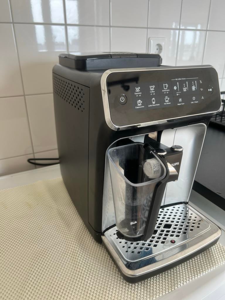 Philips 3200 Koffiemachine - Goed Onderhouden, Witgoed en Apparatuur, Koffiezetapparaten, Afneembaar waterreservoir, Koffiemachine