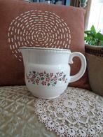 Brocante Kan met Rode Bloemen ** Mimosa **, Ophalen of Verzenden