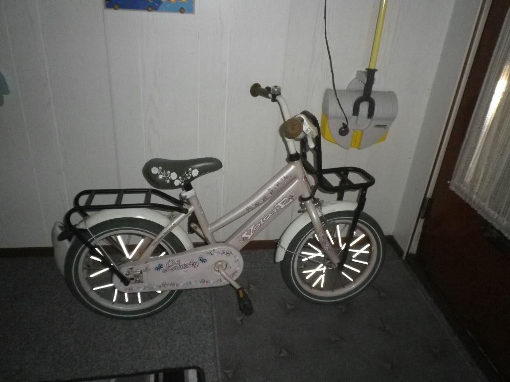meisjes fiets 16 inch, Ophalen, Zo goed als nieuw, 16 tot 20 inch
