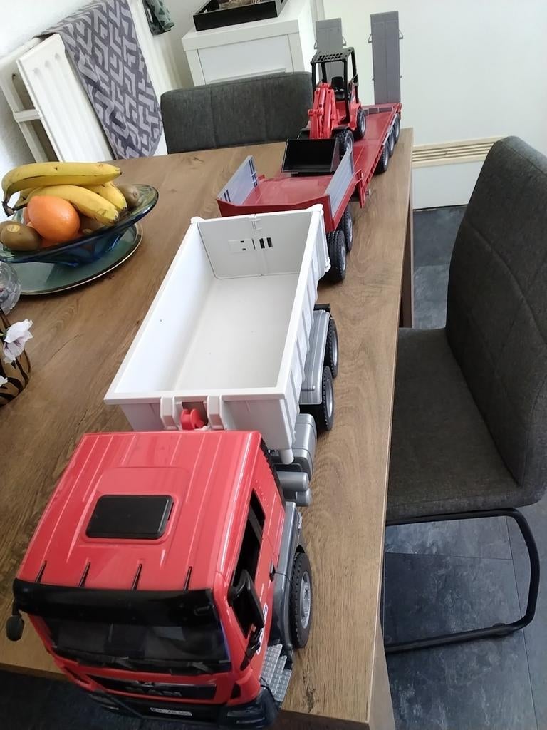 Bruder vrachtwagen met aanhanger en shovel € 35, Ophalen of Verzenden, Gebruikt