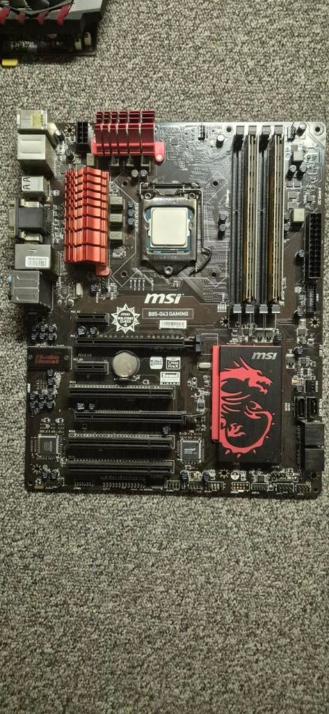 MSI moederbord met 16gb ddr3 en i5 4460, Computers en Software, Moederborden, Ophalen of Verzenden, Zo goed als nieuw, DDR3