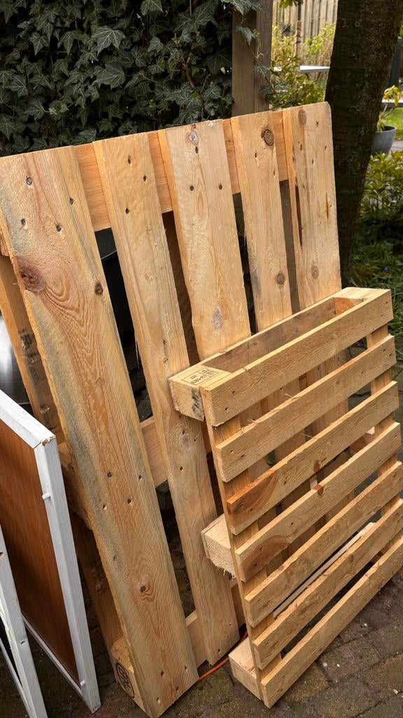 2 europallets en 1 kleine pallet, Ophalen, Gebruikt, 25 tot 50 mm, Pallet