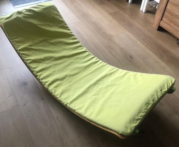 Grote stevige houten Ikea Vagga wiebelplank balansbord 130cm, Sport en Fitness, Ophalen, Gebruikt, Materiaal, Kleiner dan kindermaat 122