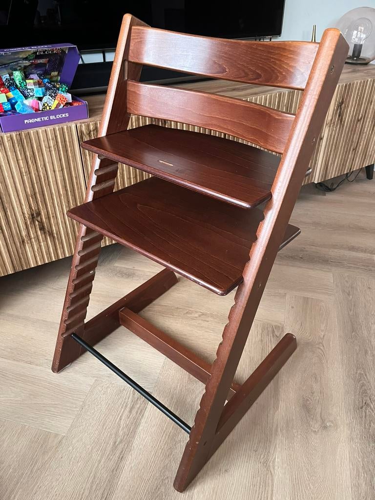 Stokke Tripp Trapp Walnoot bruin walnut brown + evt. Babyset, Kinderen en Baby's, Kinderstoelen, Ophalen, Meegroeistoel