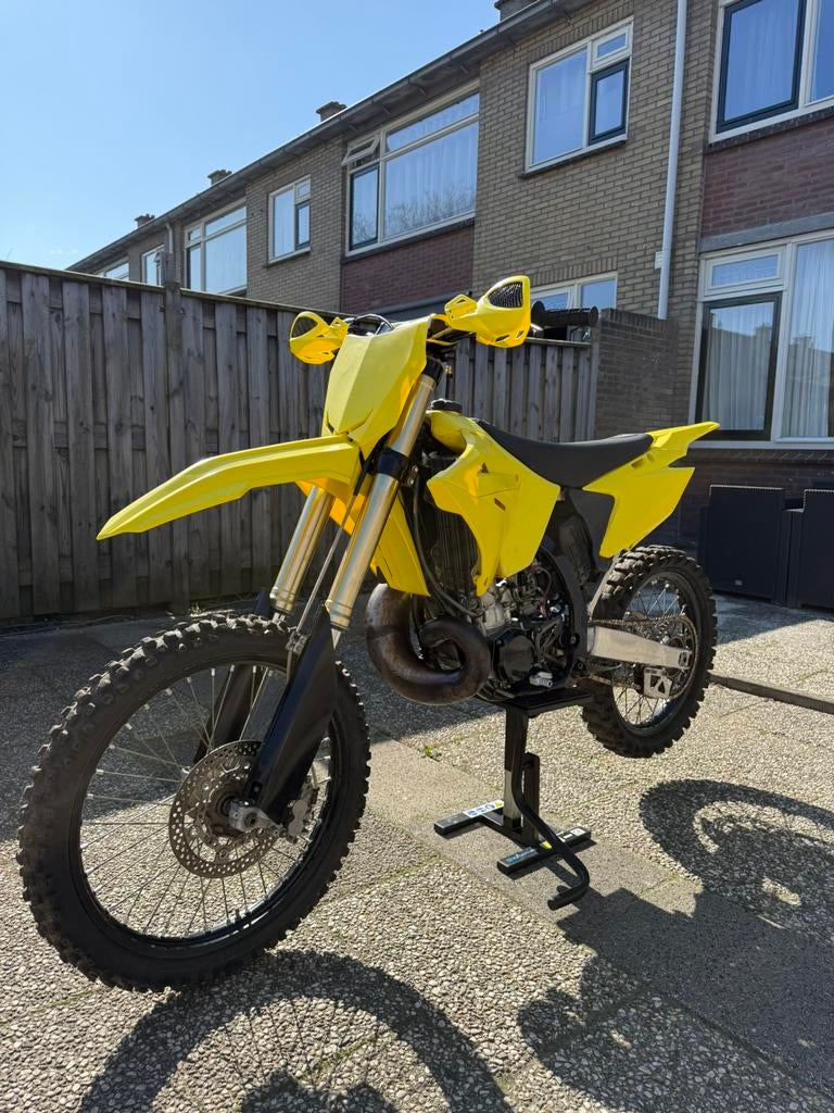 Suzuki rm 250cc 2t (2008) hgs uitlaat opnieuw opgebouwd !, Ophalen, Zo goed als nieuw, Suzuki