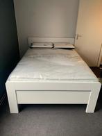 Zo goed als nieuw bed met matras 140x200, Wit, Tweepersoons, Zo goed als nieuw, 200 cm