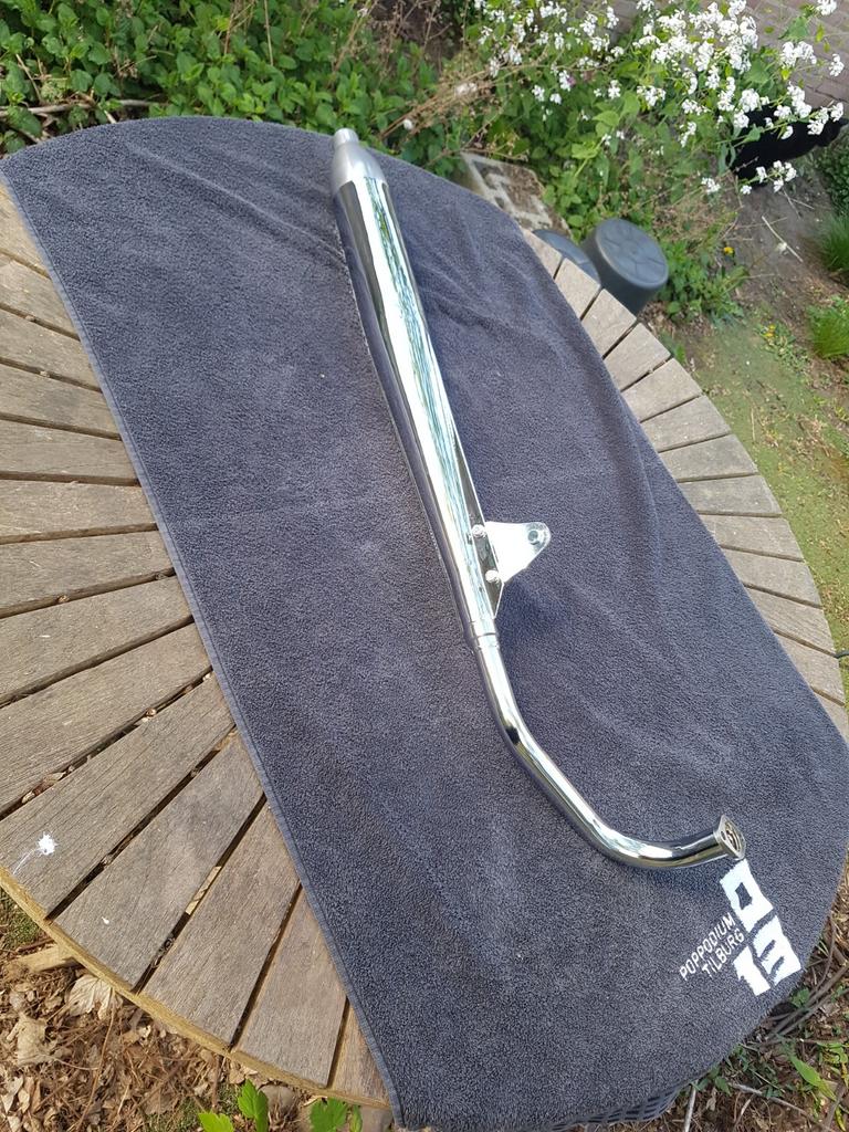 Nieuwe uitlaat Tomos 4L 4tl t4l apn origineel, Fietsen en Brommers, Ophalen of Verzenden, Nieuw, Uitlaat, Overige merken