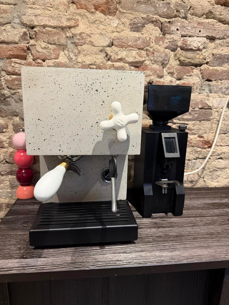 Anza Coffee espressomachine, beton look, Gebruikt, Espresso apparaat, Gemalen koffie, Ophalen