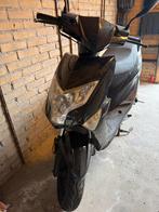 Agm brash 50, Fietsen en Brommers, Snorfietsen en Snorscooters, Zo goed als nieuw, Benzine, Ophalen, Overige merken