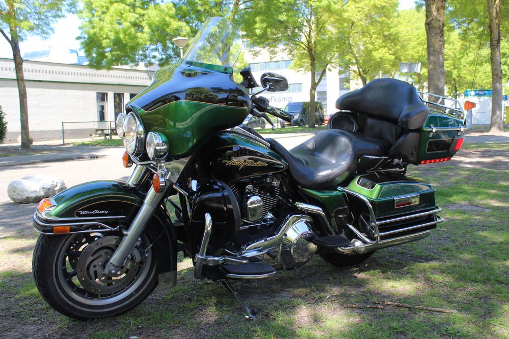 Harley-Davidson Ultra Classic FLHTC-U Ultra Glide Classic, Motoren, Chopper, Bedrijf, Meer dan 35 kW, 1450 cc