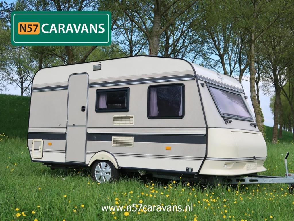 Hobby Classic 420 TM / voortent / luifel / BOVAG '26, Caravans en Kamperen, Caravans, Dwarsbed, Hobby, Bedrijf, Treinzit