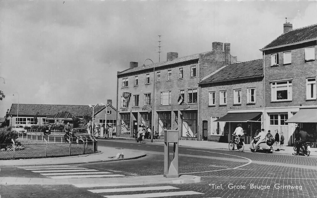 Tiel - Grote Brugse Grintweg (uitgave 1958), Ophalen of Verzenden, 1940 tot 1960, Ongelopen, Gelderland