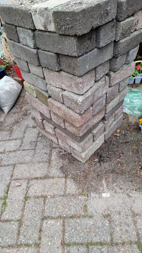 Gratis klinkers, Ophalen of Verzenden, Beton, Klinkers