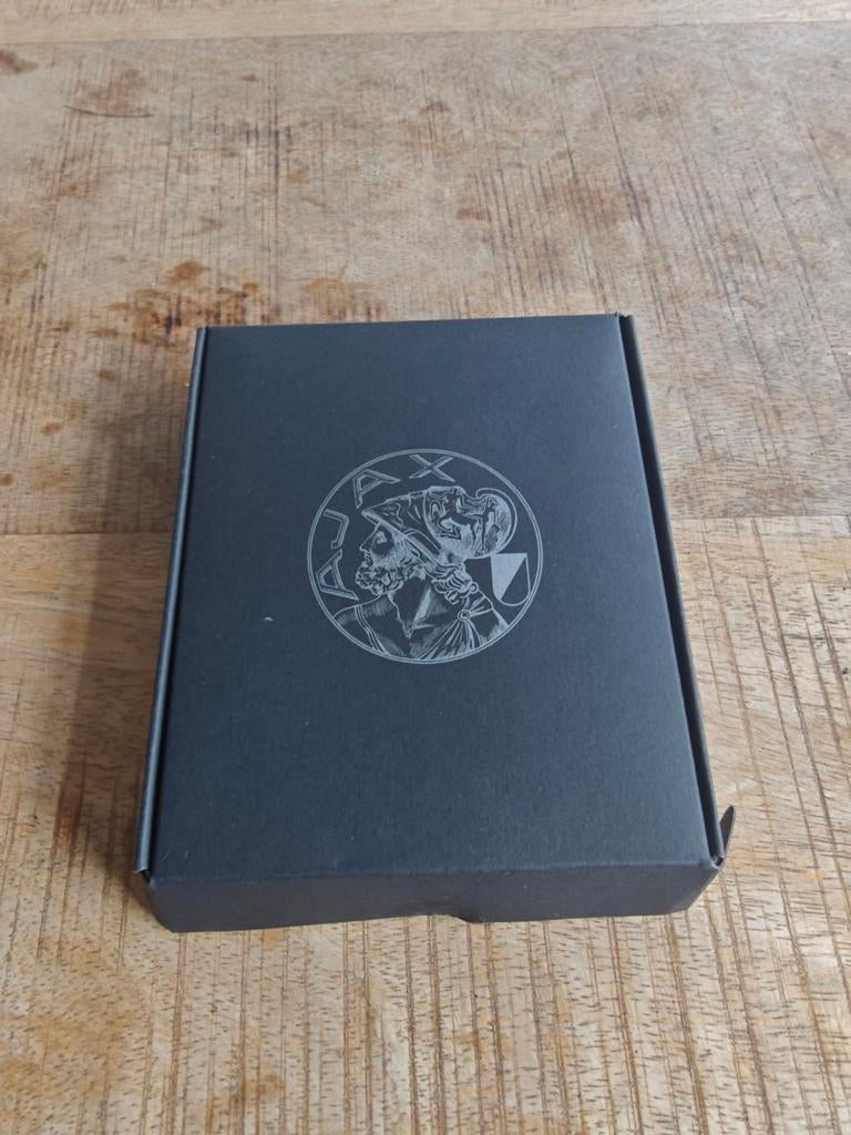 Ajax magneet en sleutelhanger 125 jaar bestaan, Maat XL, Ophalen of Verzenden, Nieuw, Overige typen