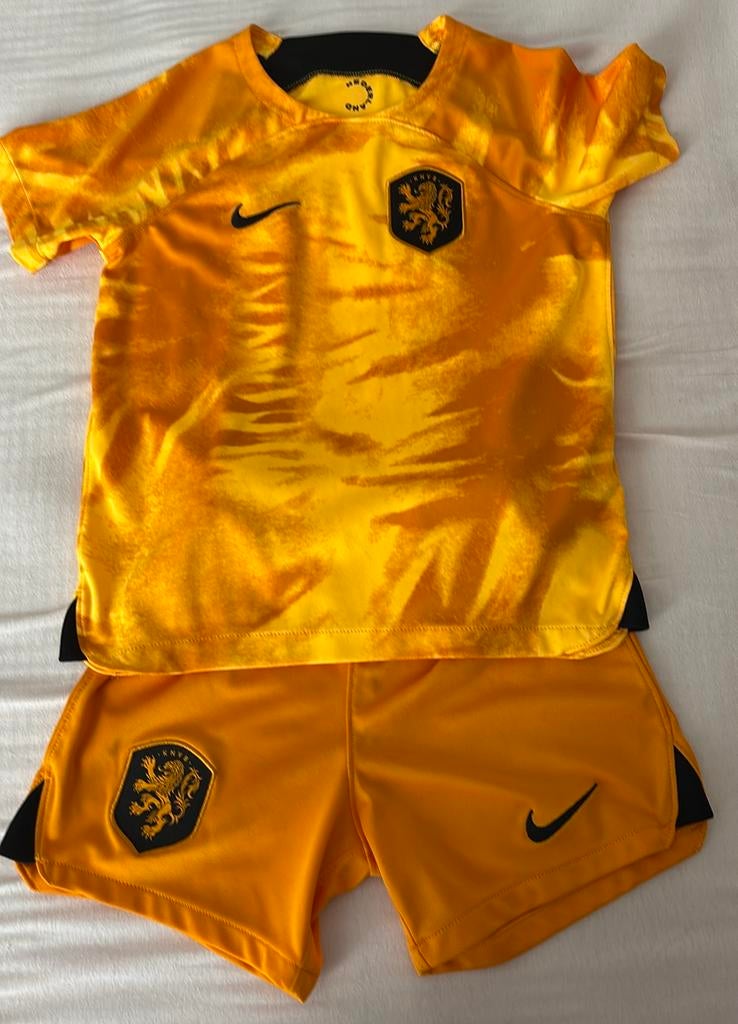 Nike Voetbal tenue maat 116122, Maat XS of kleiner, Ophalen of Verzenden, Zo goed als nieuw, Set