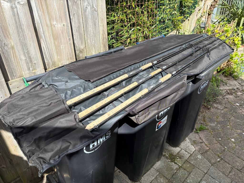 3 handgebouwde karperhengels 2.25lb 12ft (Kunnan) + foedraal, Watersport en Boten, Hengelsport | Karpervissen, Ophalen, Gebruikt