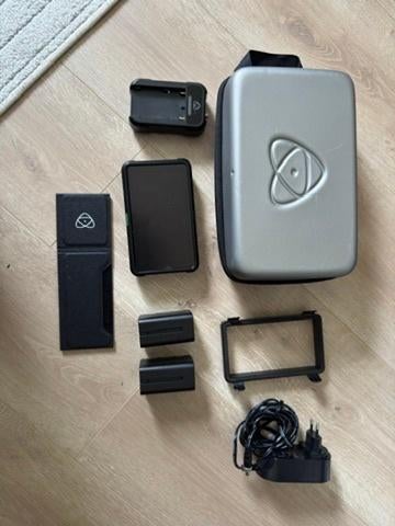 Atomos Shinobi 5 inch + Accessoire kit, Audio, Tv en Foto, Professionele Audio-, Tv- en Video-apparatuur, Ophalen of Verzenden