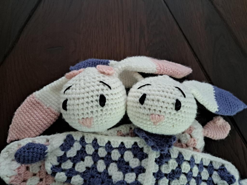 Knuffeldoekje tutdoekje knuffel konijn gehaakt, Handgemaakt, Ophalen of Verzenden, Middelgroot (20 tot 80 cm), Meerkleurig