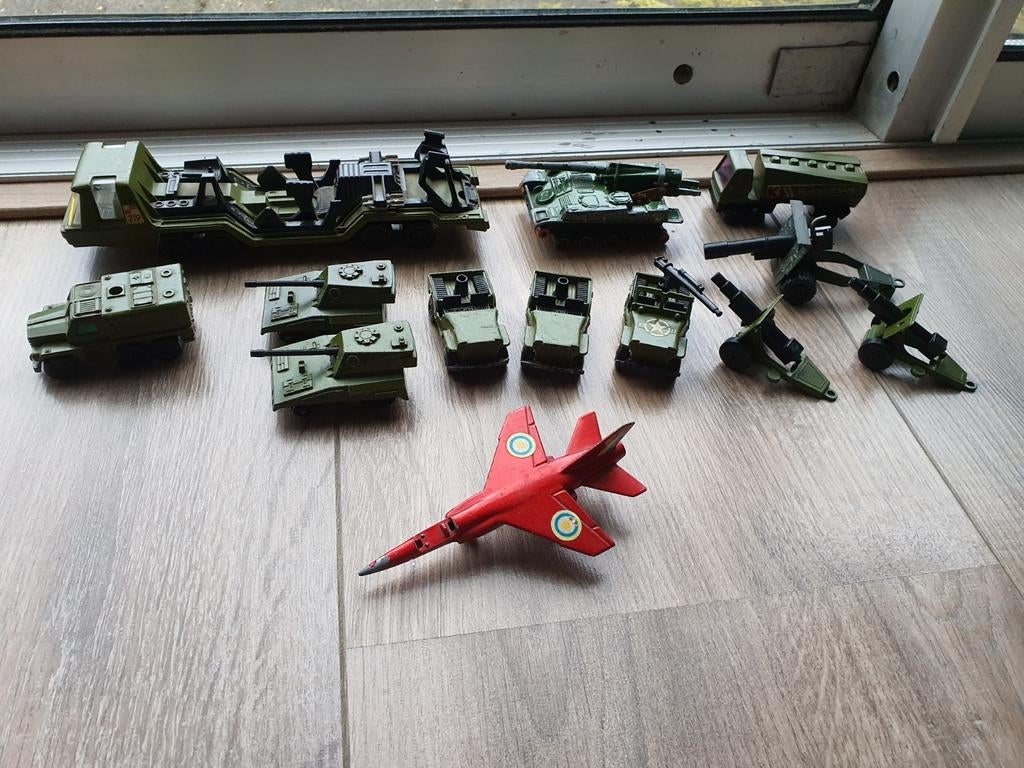 Diverse Matchbox legervoertuigen, Ophalen of Verzenden, Gebruikt