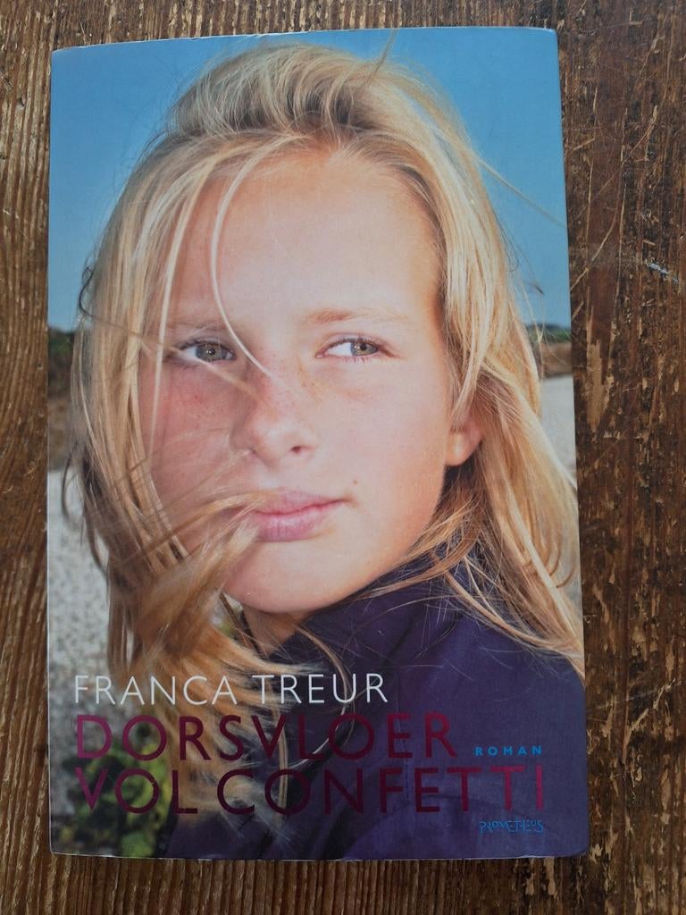Franca Treur - Dorsvloer vol confetti, Ophalen of Verzenden, Gelezen, Franca Treur