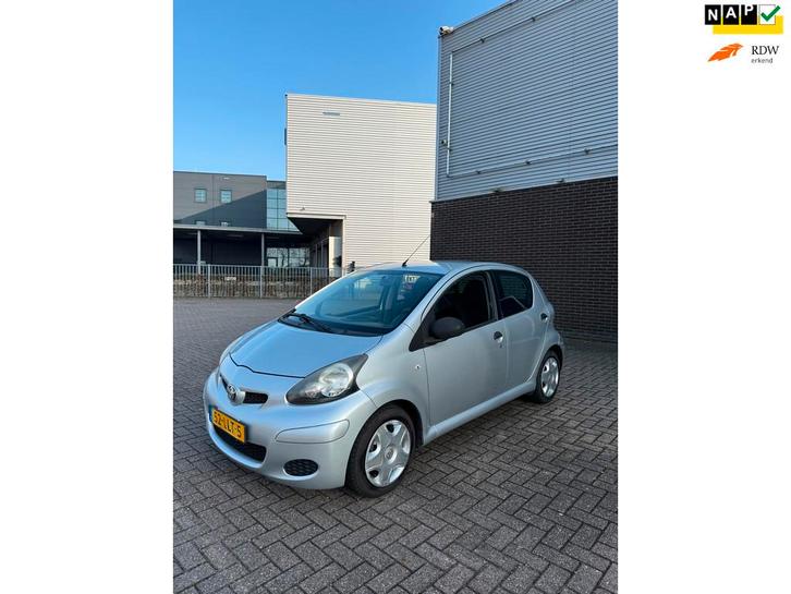 Toyota Aygo 1.0-12V Access, Auto's, Toyota, Bedrijf, Te koop, Aygo, ABS, Airbags, Airconditioning, Radio, Startonderbreker, Benzine