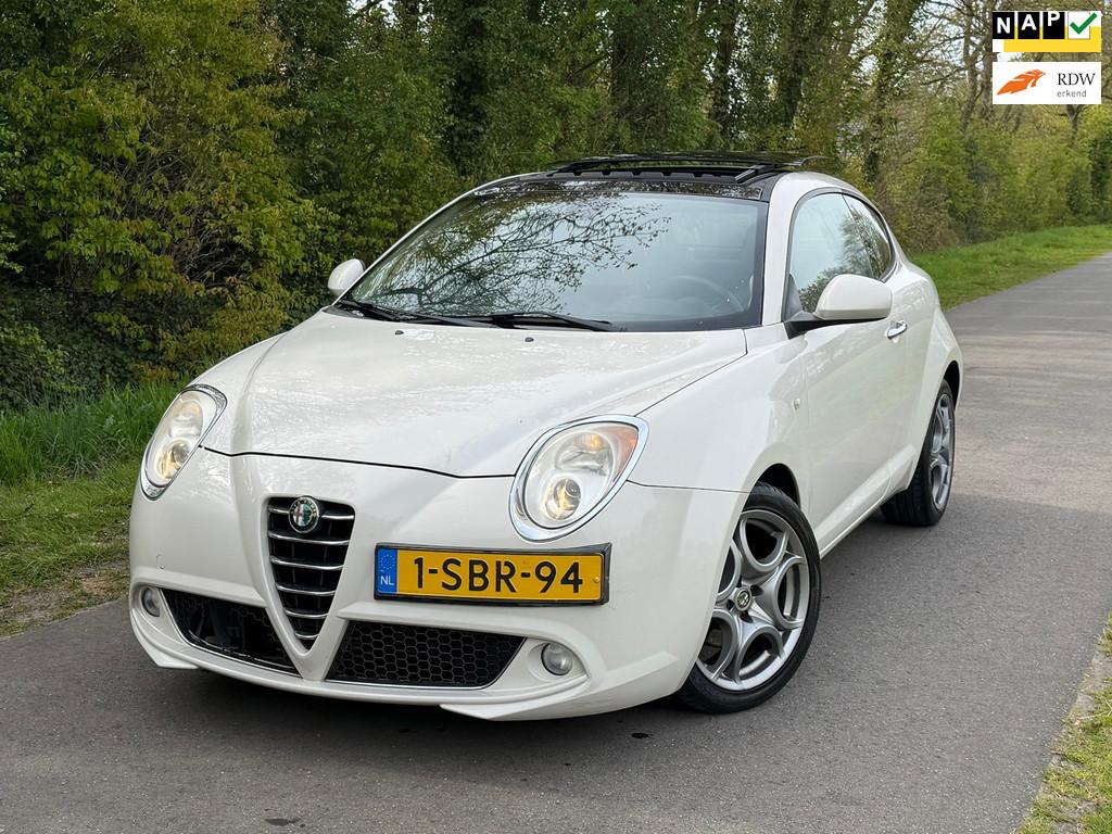 Alfa Romeo MiTo 1.3 JTDm ECO Distinctive | Pano + Leder + Cr, Voorwielaandrijving, Euro 5, Gebruikt, Zwart
